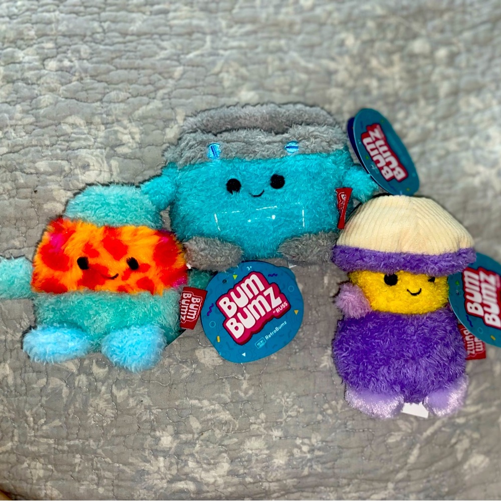 Set of 3 Medium home bumbumz.Has lava-lamp☄️, purple lamp☂️, and blue stove🪻